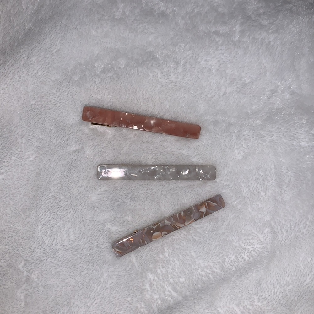 Set of 3 Barrette’s - Picture 3 of 8